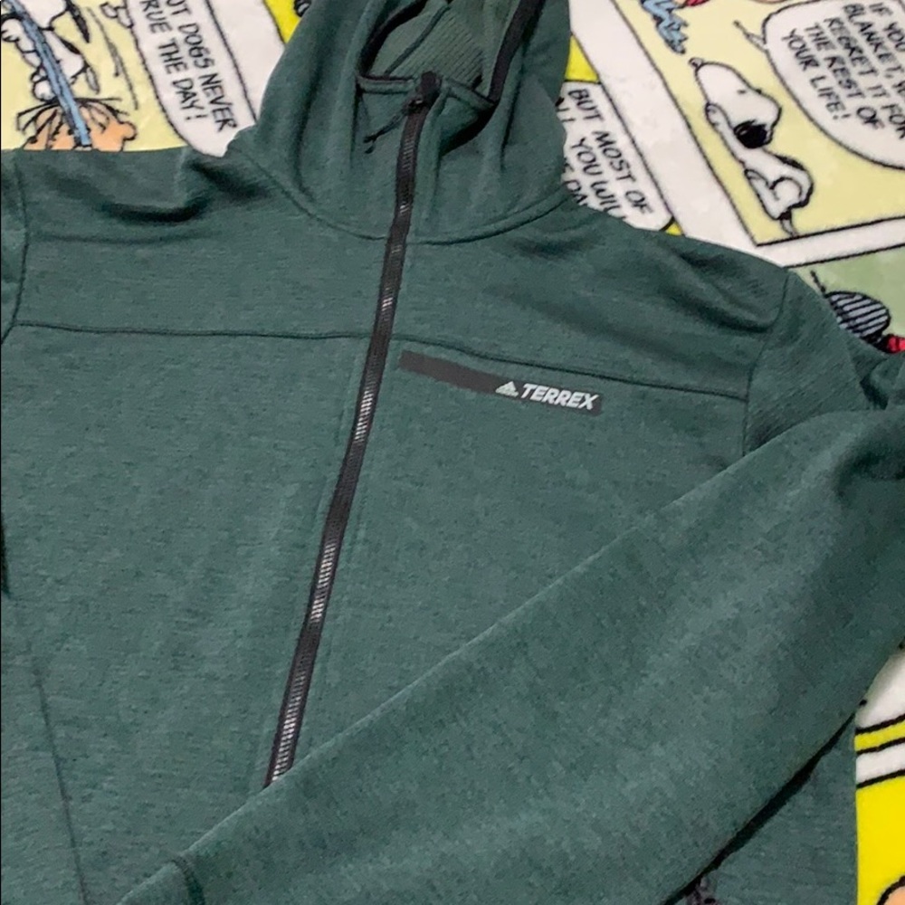 Adidas hoodie green size L